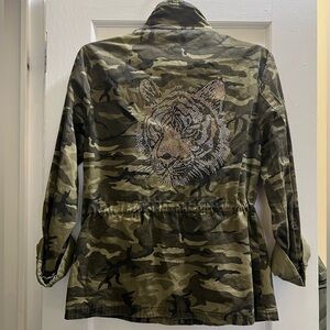 Ashley By 26 Women's Camouflage Tiger Embellished Jacket Size Small